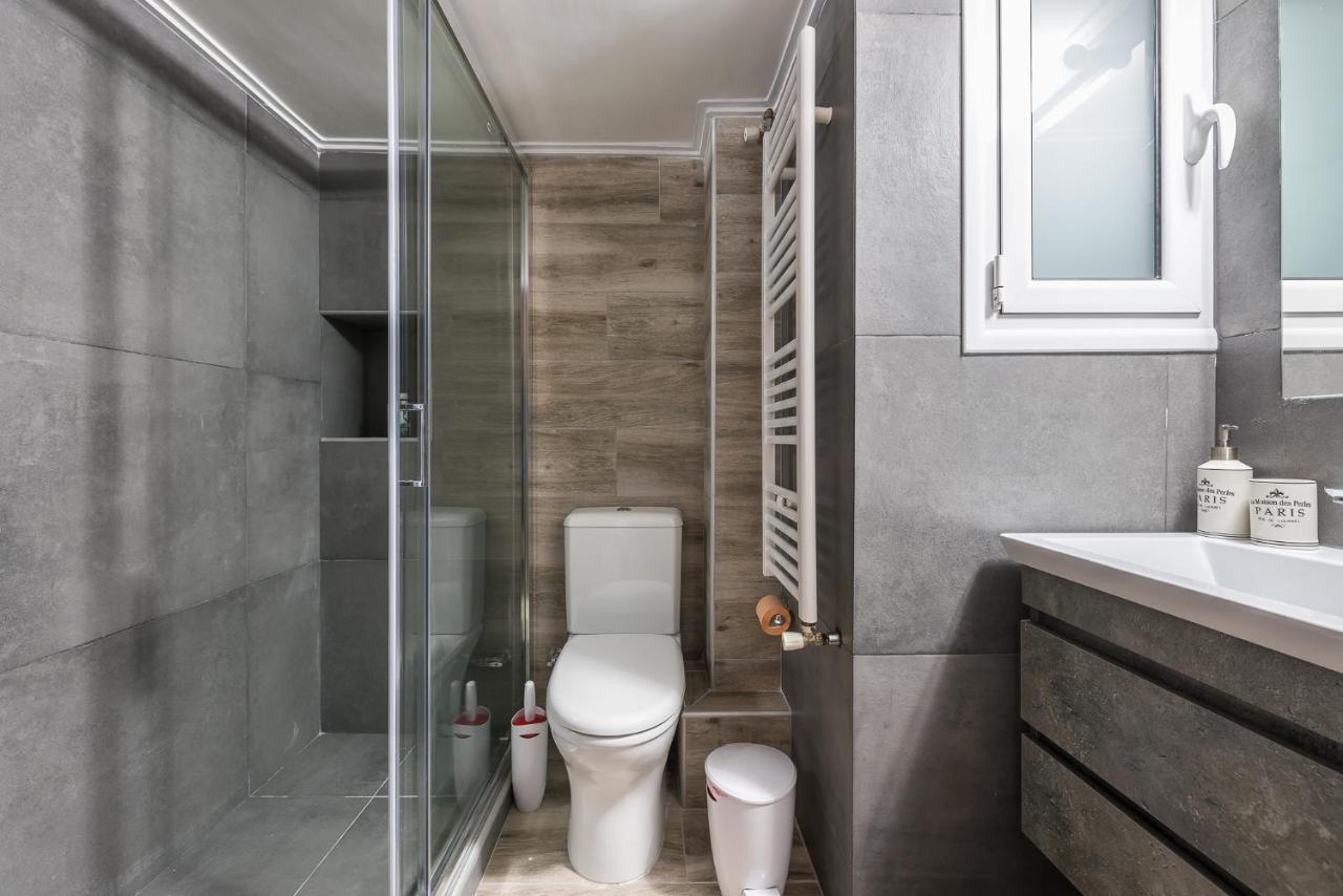 Modern Apartment Downtown Афины Экстерьер фото