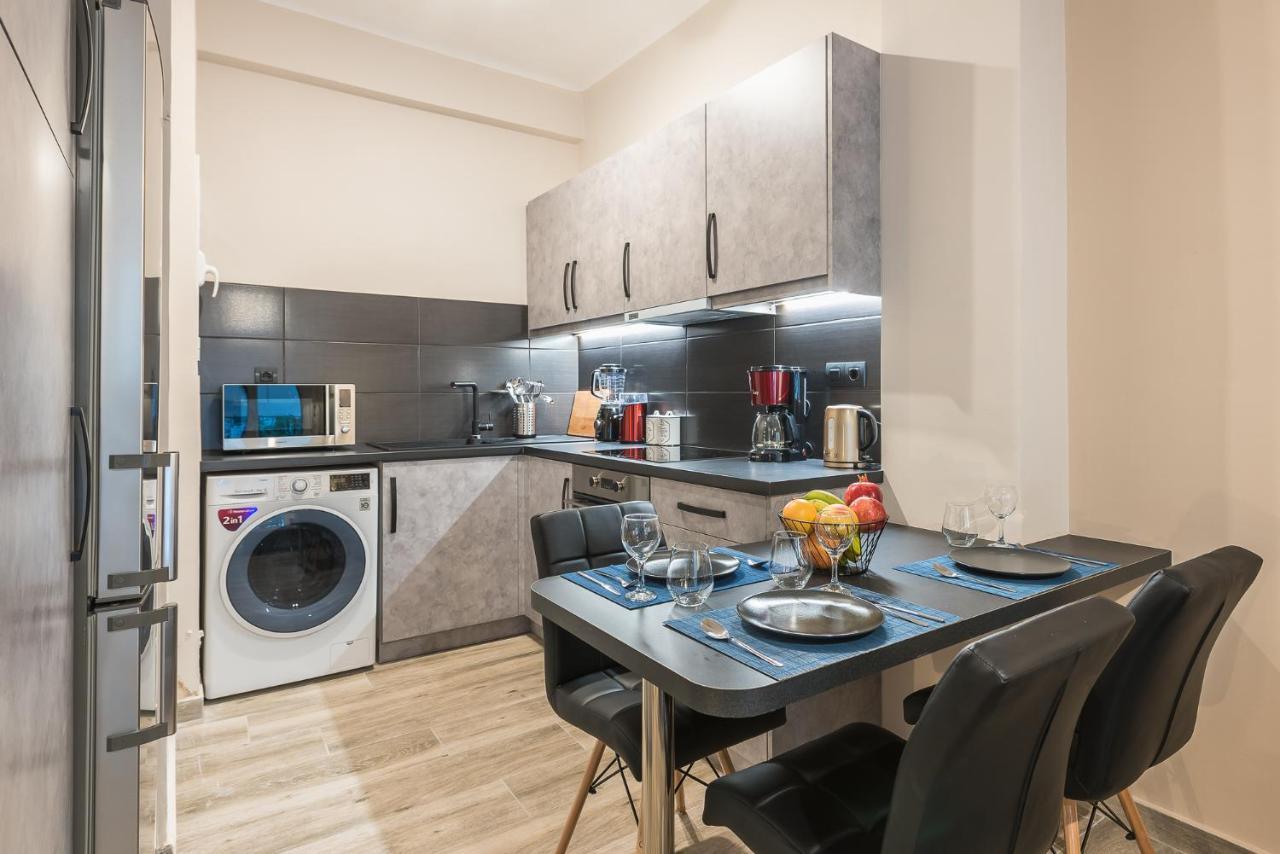 Modern Apartment Downtown Афины Экстерьер фото
